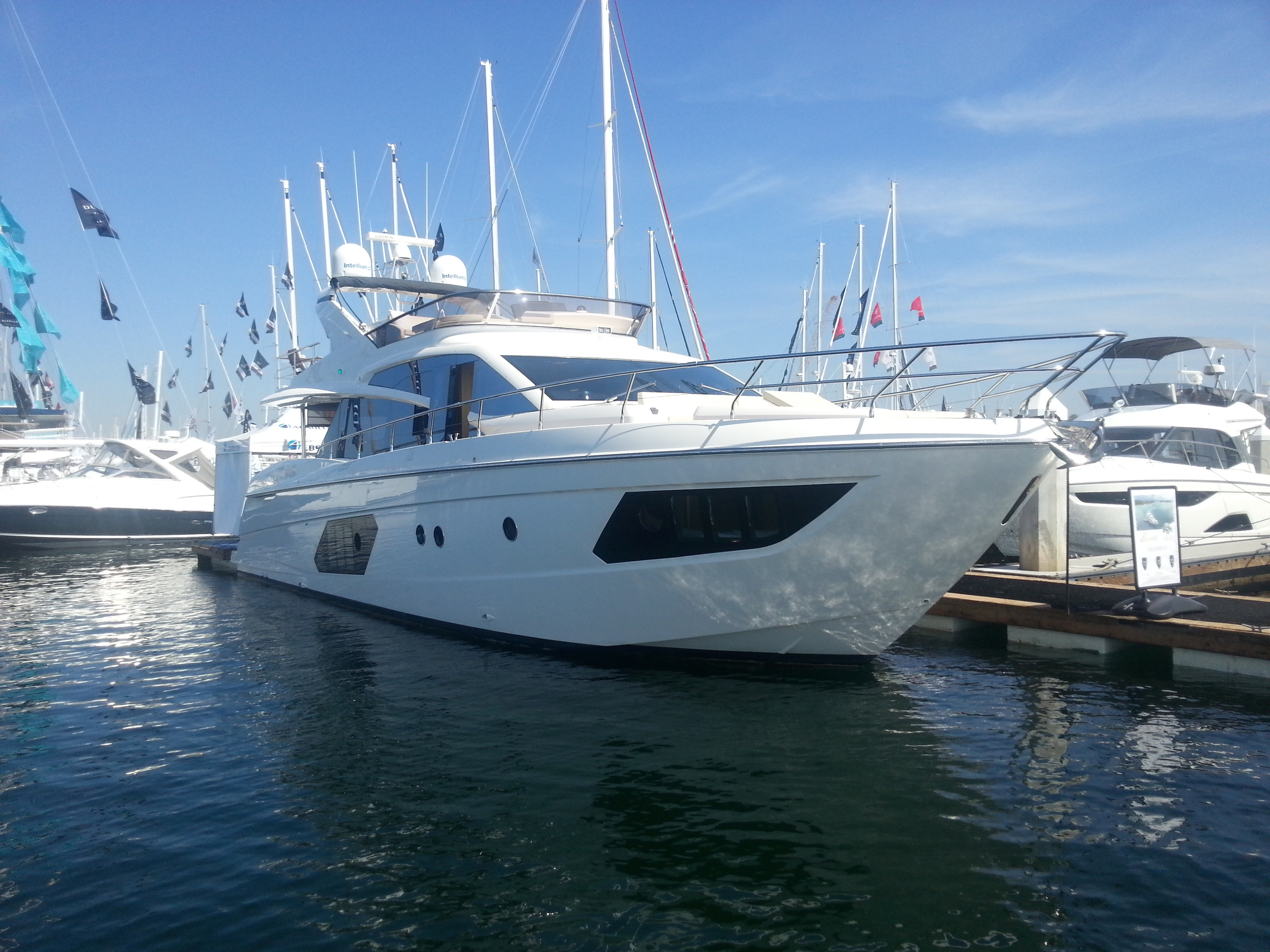 Lots of Yachts The Southern California Boat Show Sails Into San Pedro